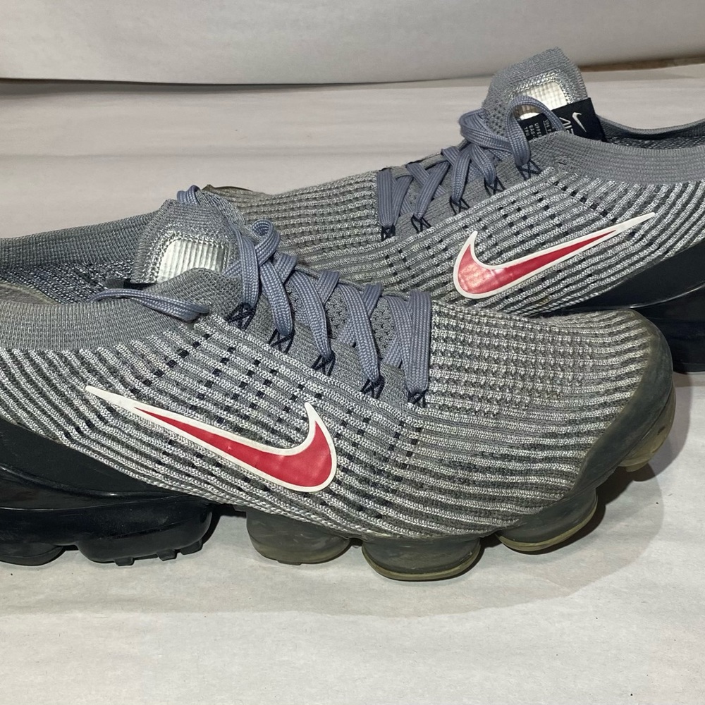 Nike Air Vapormaxes Size 11 Mens (AJ6900-012) 2020 Wolf Grey